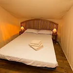 Campingplatz El Far 2*