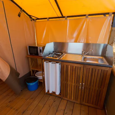 Campingplads El Far 2*