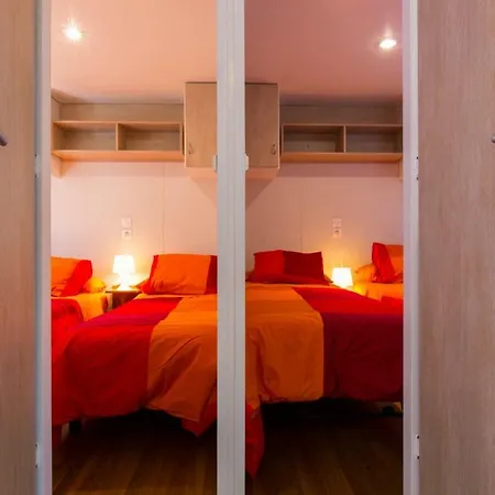 Campingplatz El Far 2*